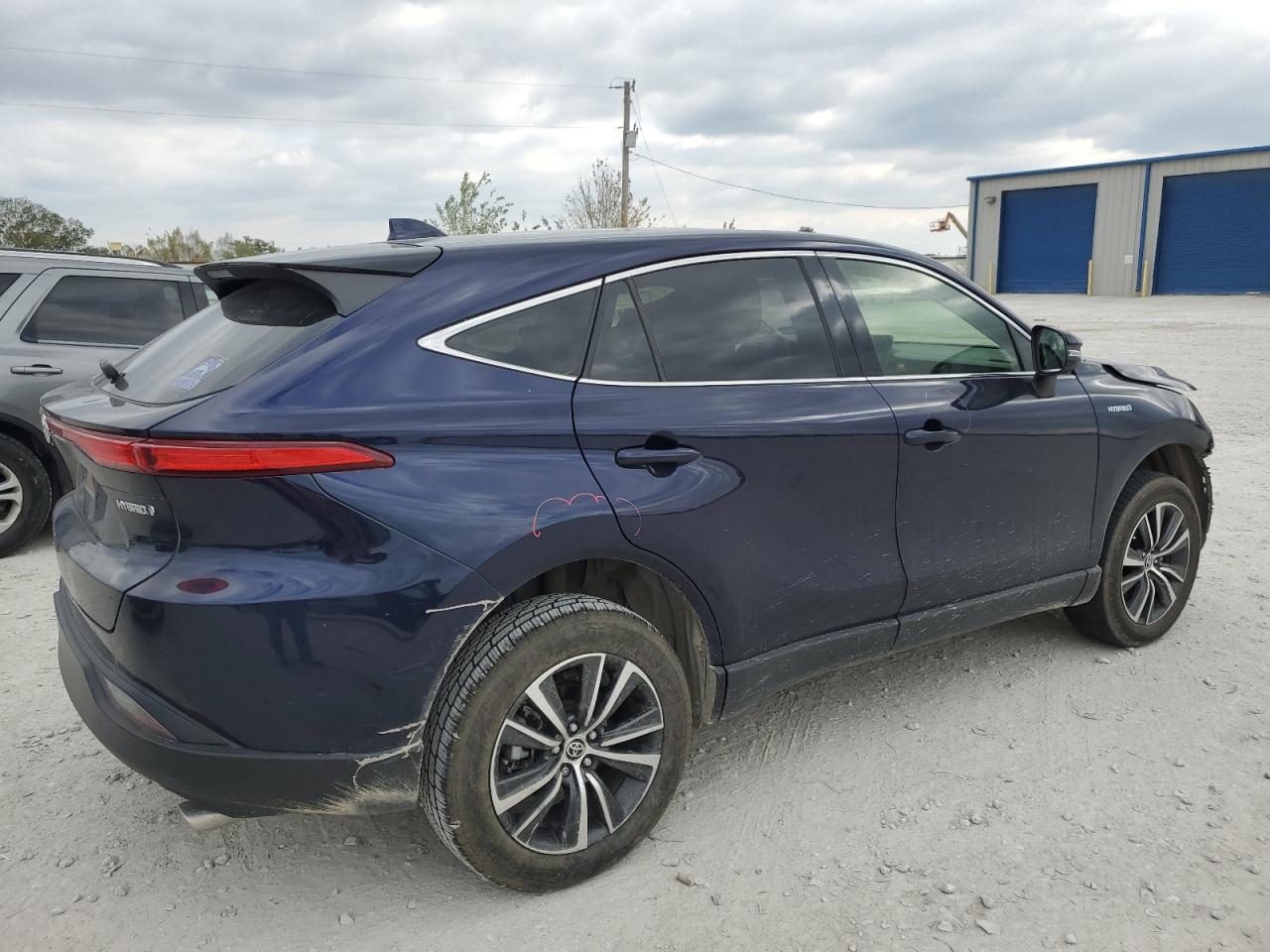 Obraz 3 z 2021 TOYOTA VENZA LE 2021 z VIN JTEAAAAH1MJ007417