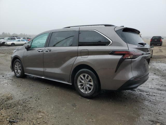 Image 2 of 2023 TOYOTA SIENNA XLE 2023 with VIN 5TDYRKEC9PS155600