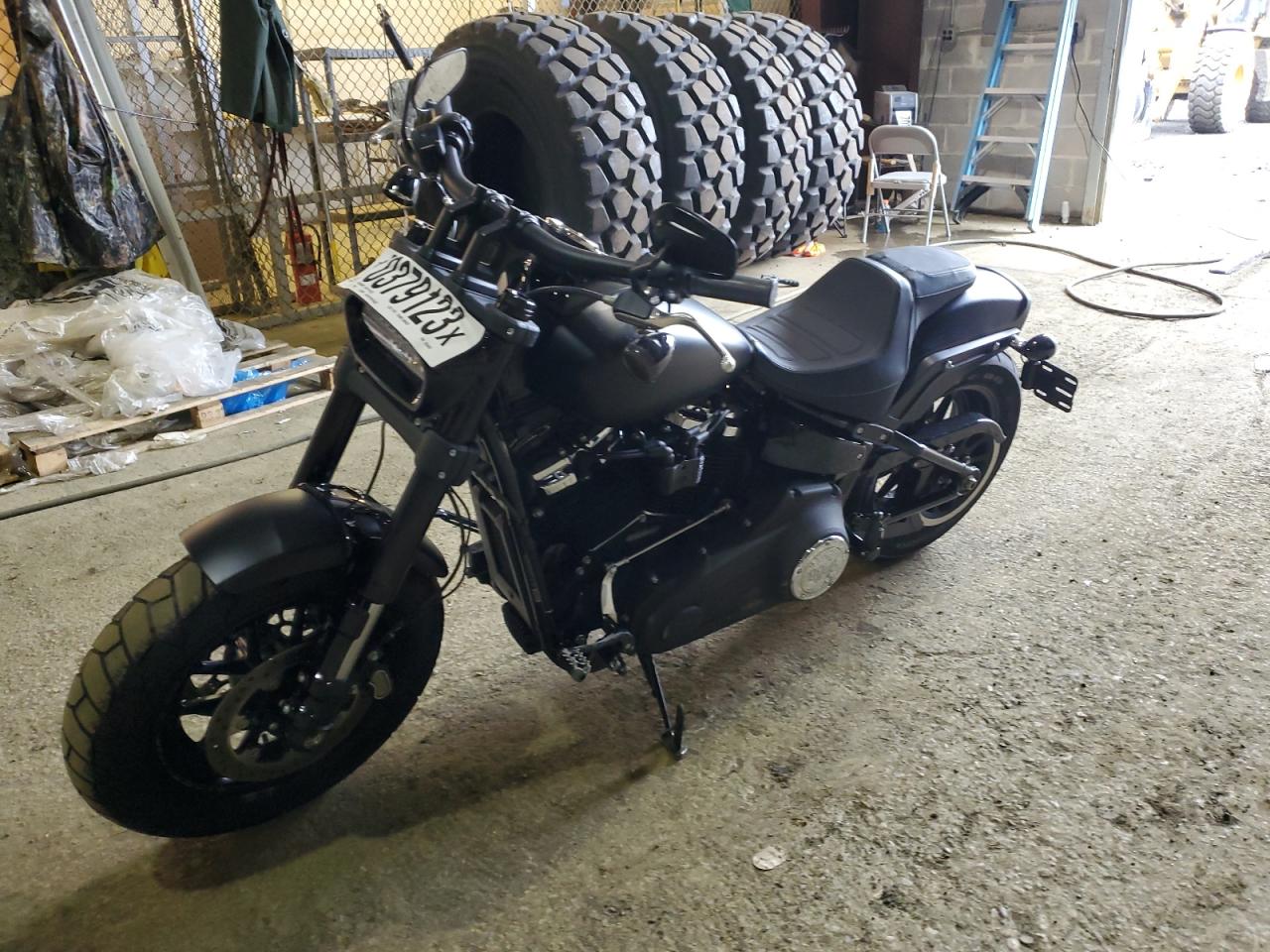 Obraz 2 z 2020 HARLEY-DAVIDSON FXFBS  2020 z VIN 1HD1YLK17LB054049