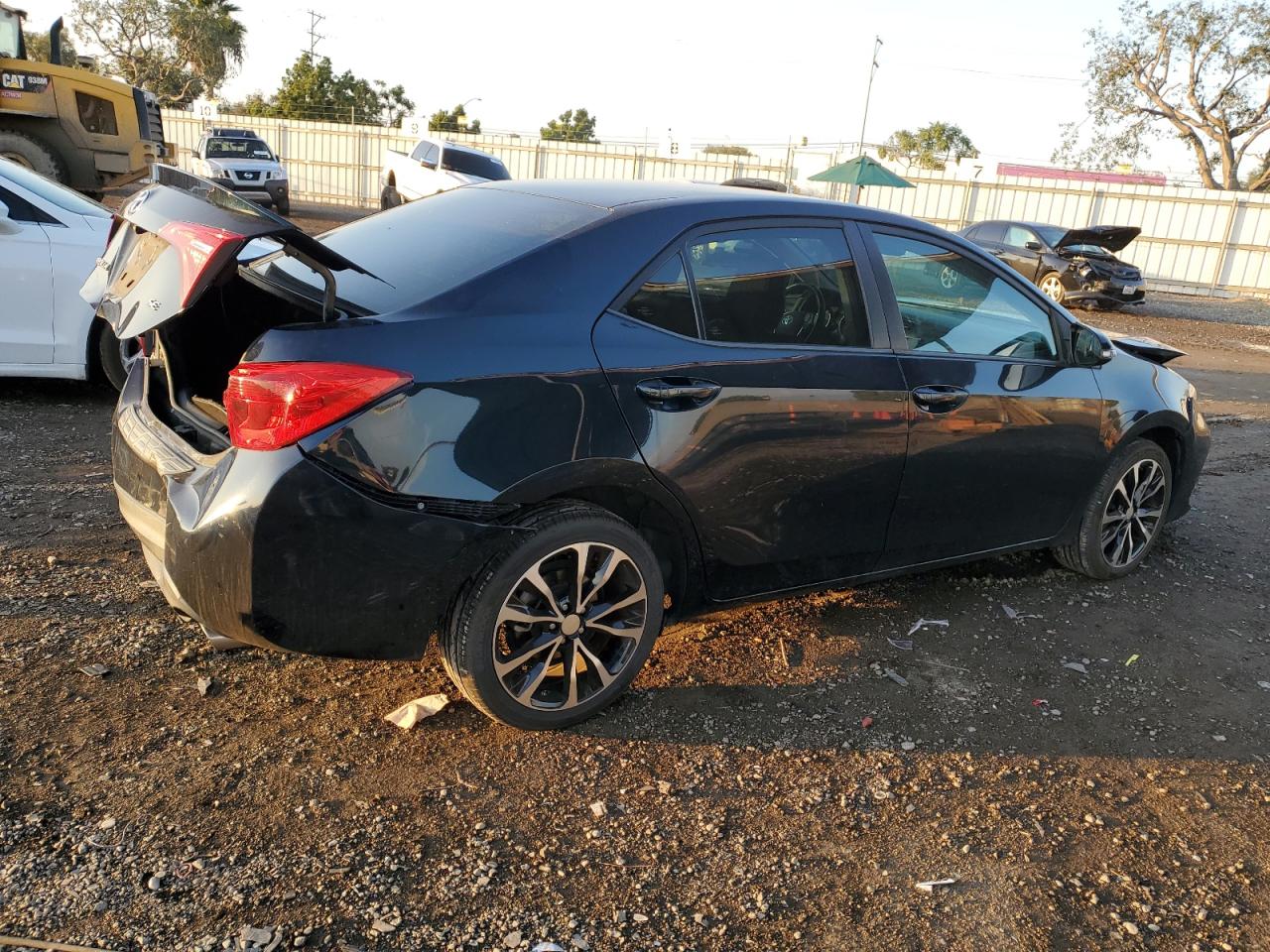 Изображение 3 2019 TOYOTA COROLLA L 2019 с VIN 2T1BURHEXKC152166