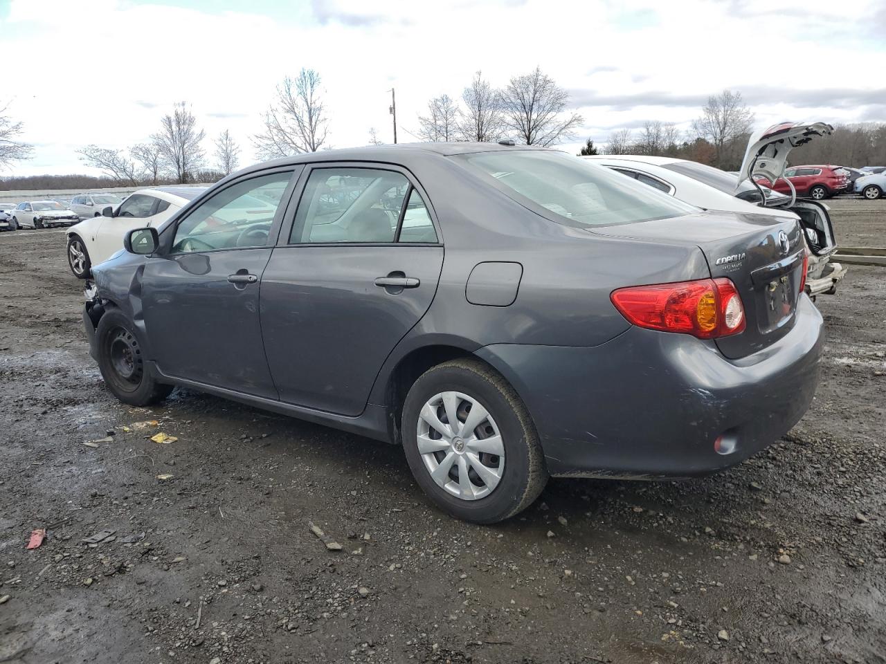 Obraz 2 z 2010 TOYOTA COROLLA BASE 2010 z VIN 2T1BU4EE4AC483184