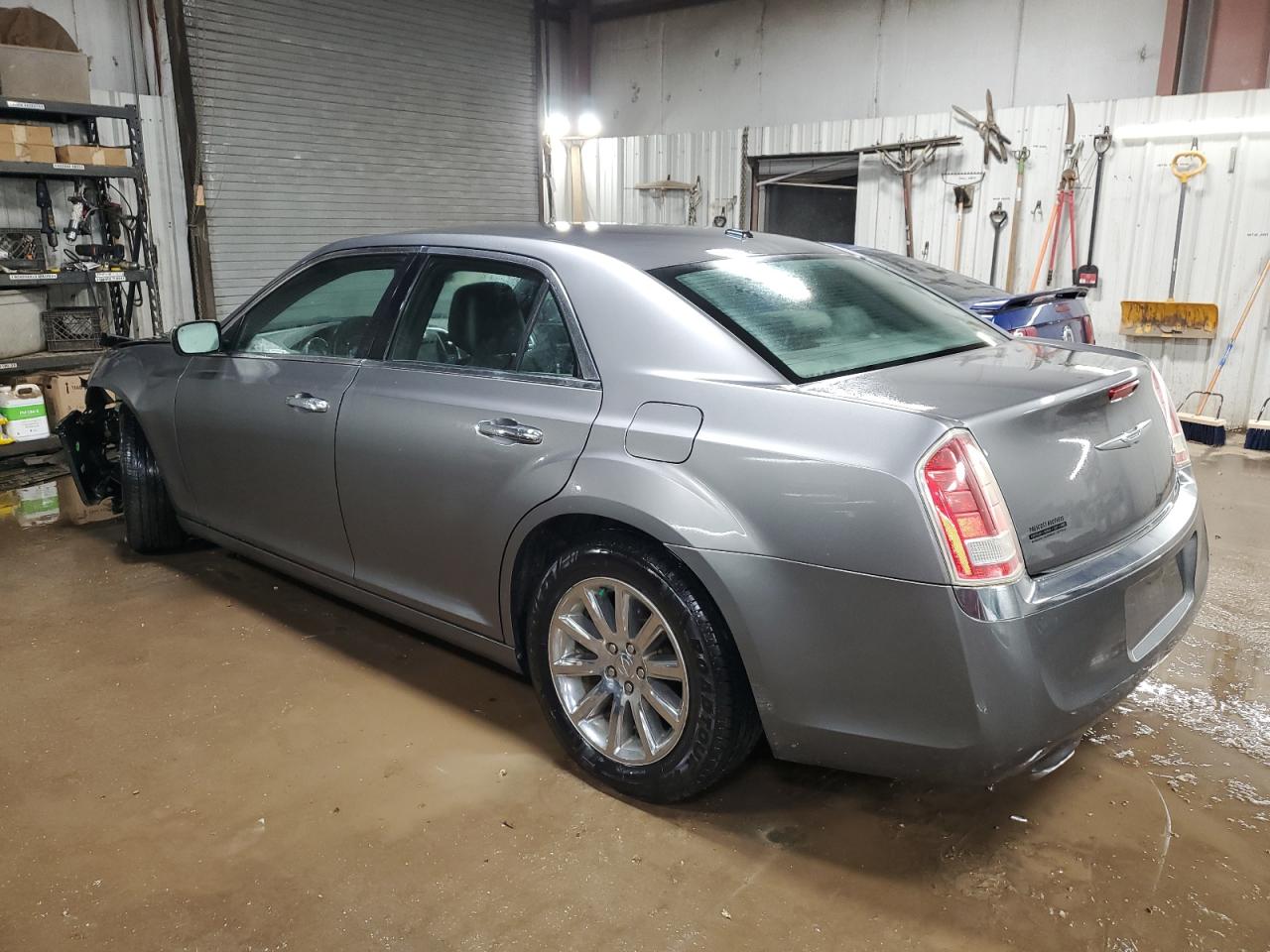 Изображение 2 2011 CHRYSLER 300 LIMITED 2011 с VIN 2C3CA5CG9BH585423