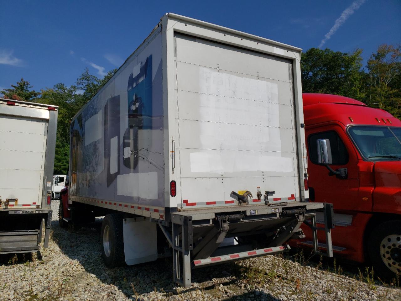 Image 2 of 2021 FREIGHTLINER M2 106 MEDIUM DUTY 2021 with VIN 3ALACWFDXMDMX5018