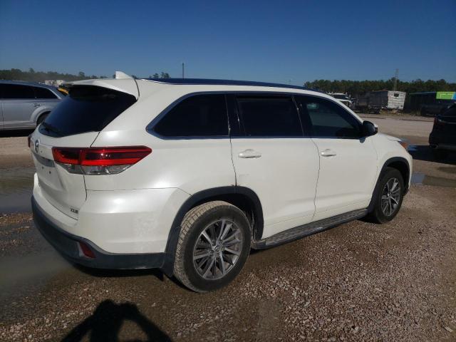 Изображение 3 2018 TOYOTA HIGHLANDER SE 2018 с VIN 5TDKZRFH7JS548088