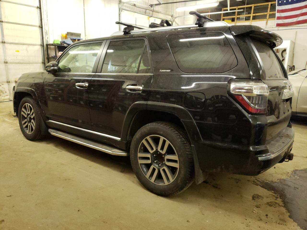 Изображение 2 2014 TOYOTA 4RUNNER SR5 2014 с VIN JTEBU5JRXE5177295