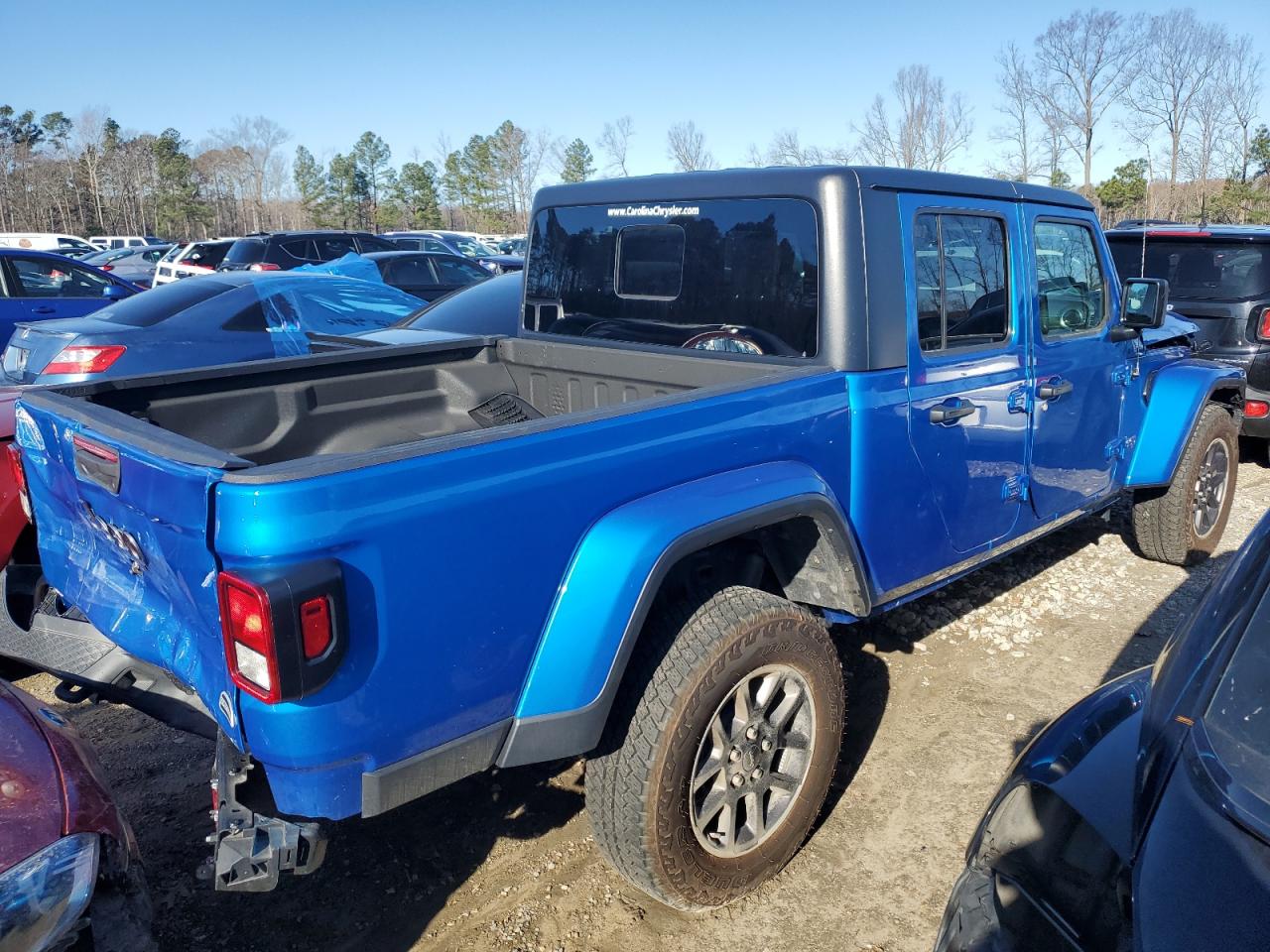 Image 3 of 2022 JEEP GLADIATOR OVERLAND 2022 with VIN 1C6HJTFG6NL165067