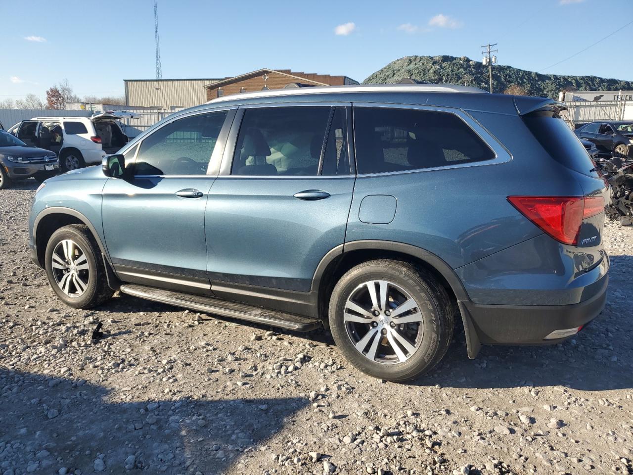 Изображение 2 2018 HONDA PILOT EXL 2018 с VIN 5FNYF6H50JB045866