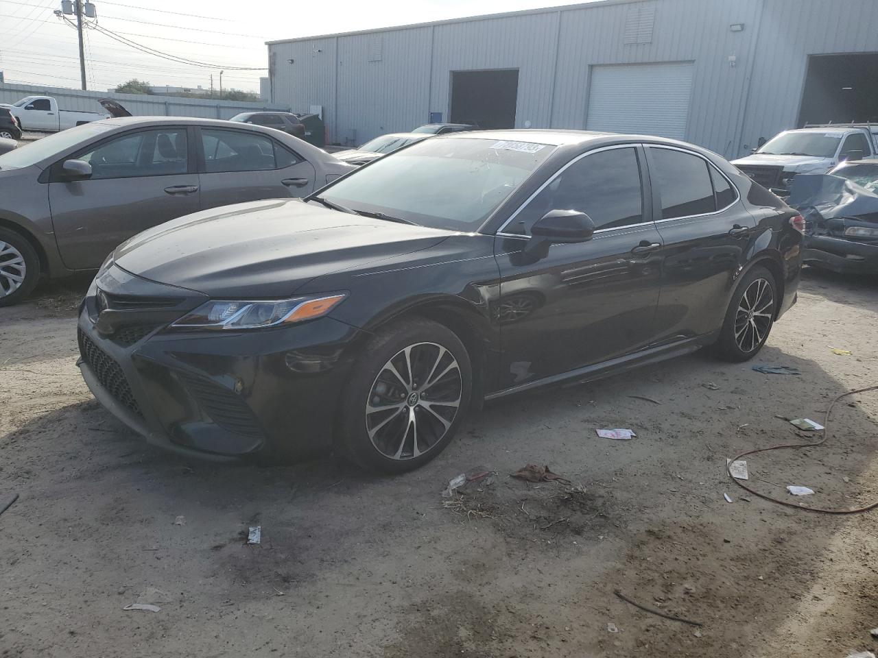 Obraz 1 z 2019 TOYOTA CAMRY L 2019 z VIN 4T1B11HK8KU737195