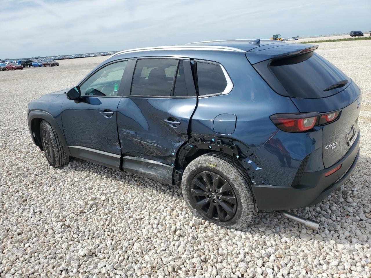 Obraz 2 z 2024 MAZDA CX-50 PREMIUM 2024 z VIN 7MMVABDM7RN157956