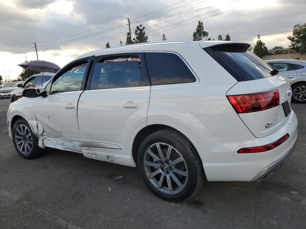 Obraz 2 z 2019 AUDI Q7 PREMIUM PLUS 2019 z VIN WA1LAAF72KD003511