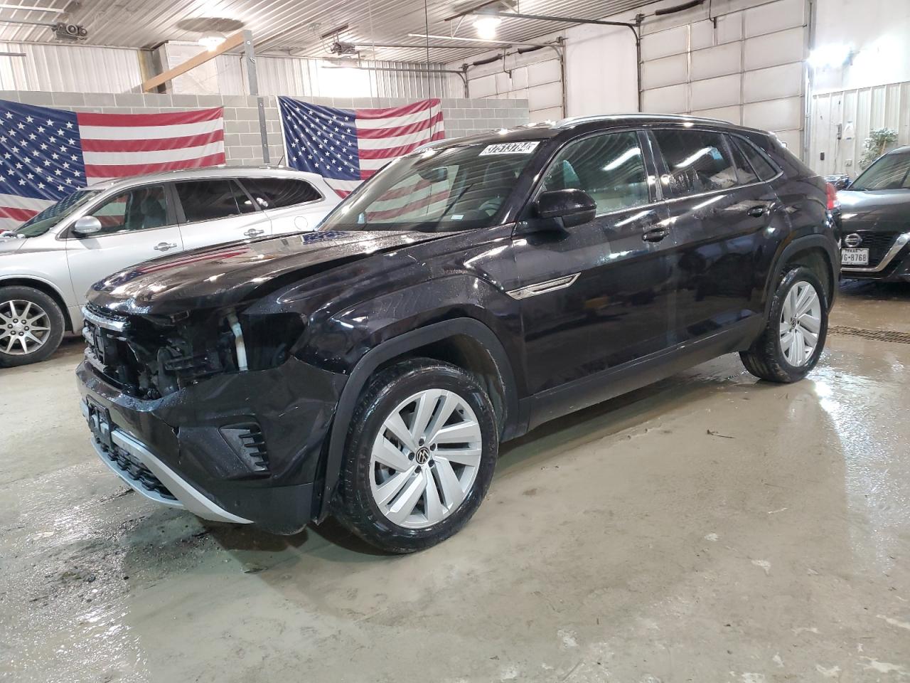 Изображение 2022 VOLKSWAGEN ATLAS CROSS SPORT SE 2022