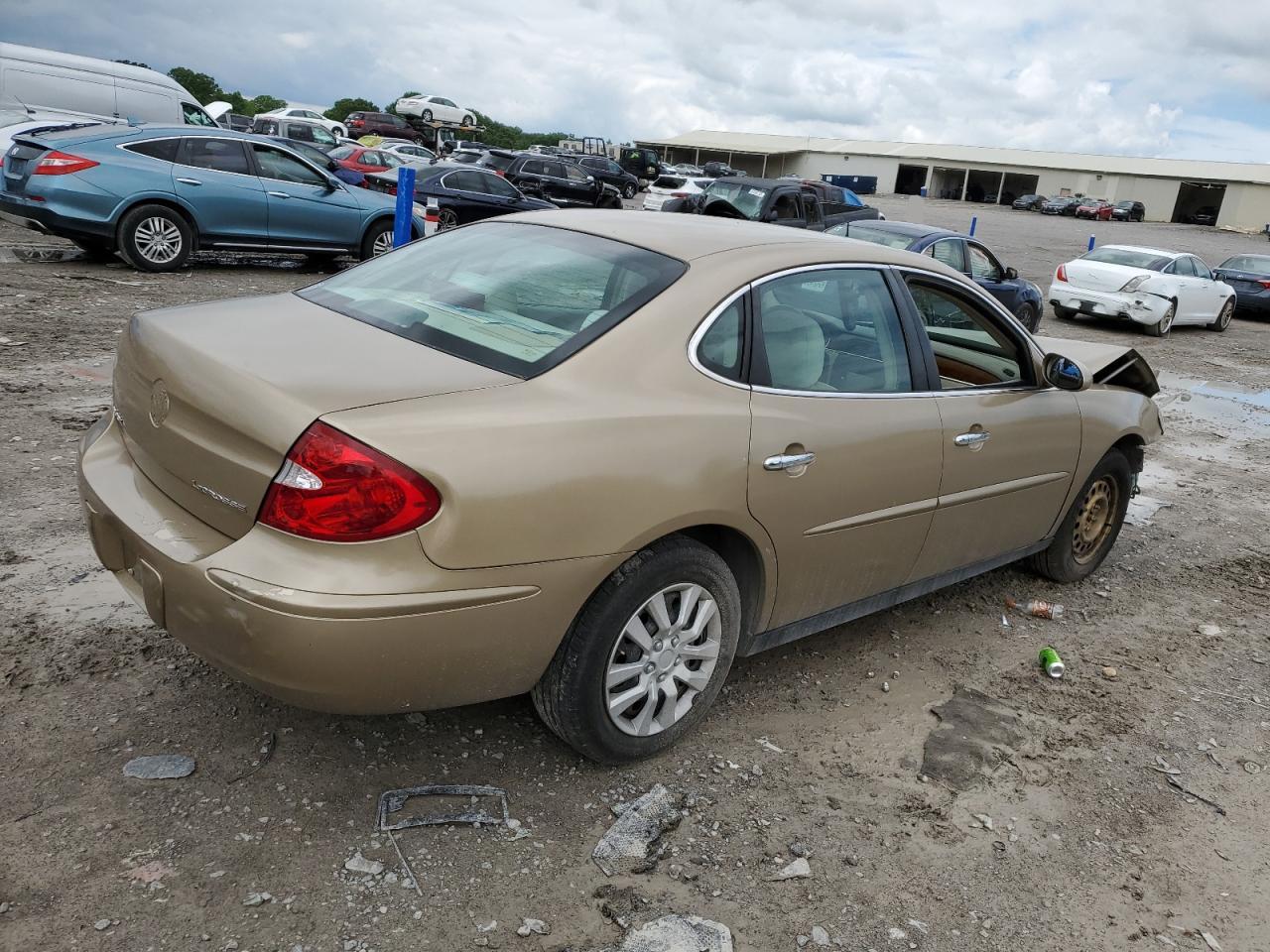 Obraz 3 z 2005 BUICK LACROSSE CX 2005 z VIN 2G4WC532051218751