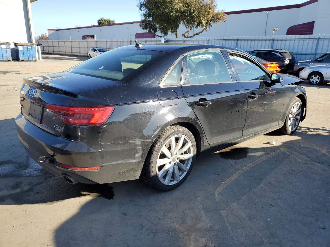 Изображение 3 2017 AUDI A4 PREMIUM 2017 с VIN WAUANAF45HN020116