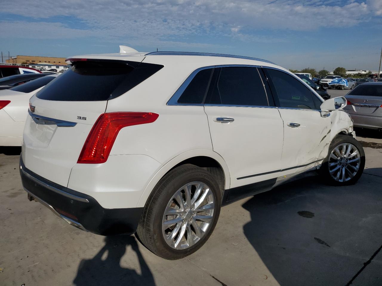 Obraz 3 z Cadillac Xt5 Platinum 2017 z VIN 1GYKNFRS9HZ125100