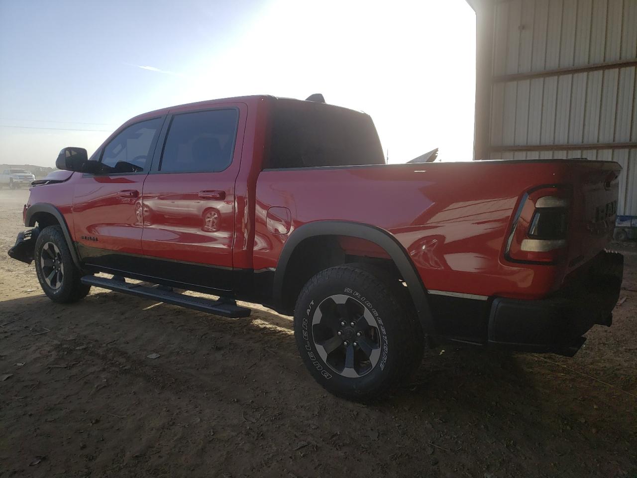 Изображение 2 2020 RAM 1500 REBEL 2020 с VIN 1C6RRELT5LN303483
