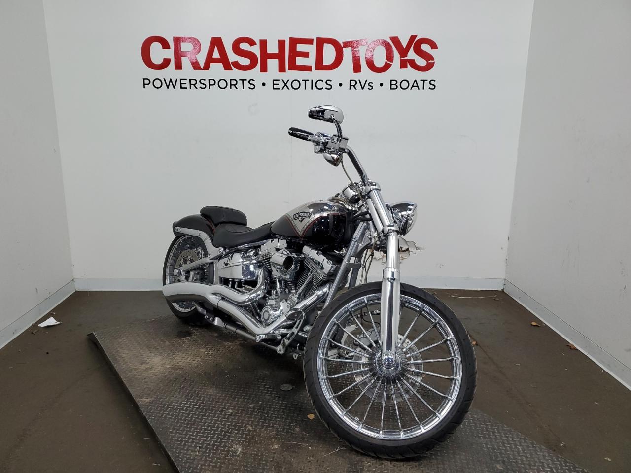 Изображение 1 2013 HARLEY-DAVIDSON FXSBSE CVO BREAKOUT 2013 с VIN 1HD1TD916DB952248