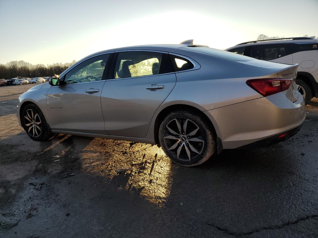 Image 2 of 2016 CHEVROLET MALIBU LT 2016 with VIN 1G1ZF5SX4GF338594