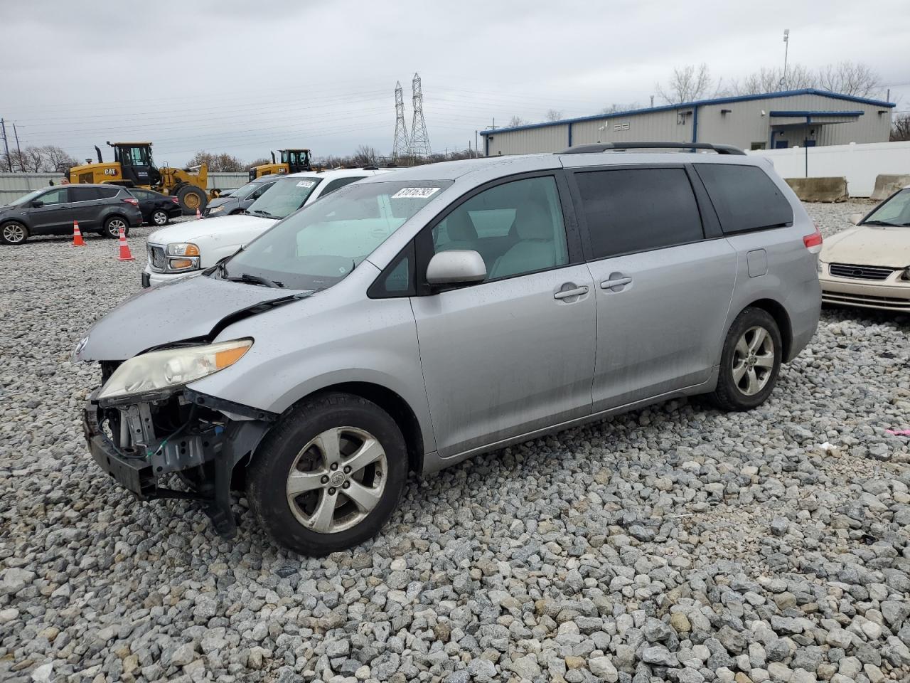 Image 1 of 2012 TOYOTA SIENNA LE 2012 with VIN 5TDKK3DC4CS251954