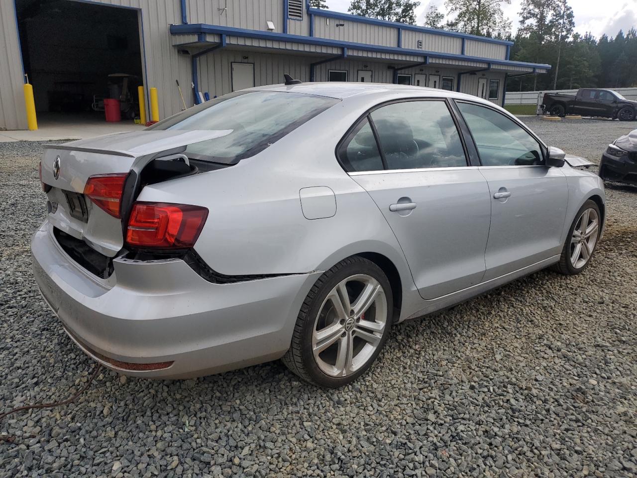 Image 3 of 2015 VOLKSWAGEN JETTA GLI 2015 with VIN 3VW5S7AJ0FM422725