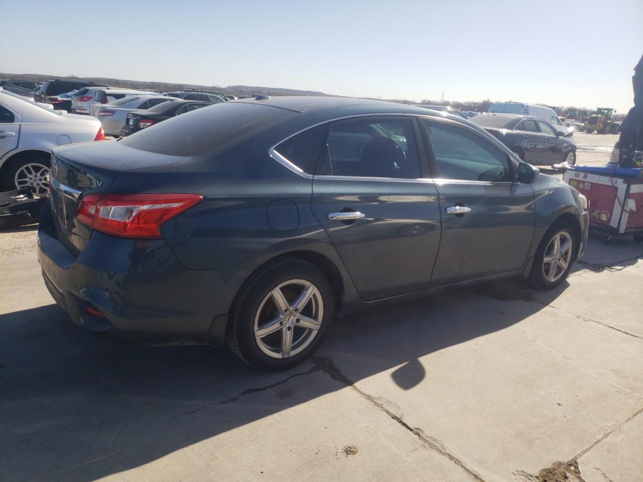 Изображение 3 2017 NISSAN SENTRA S 2017 с VIN 3N1AB7AP1HY240701
