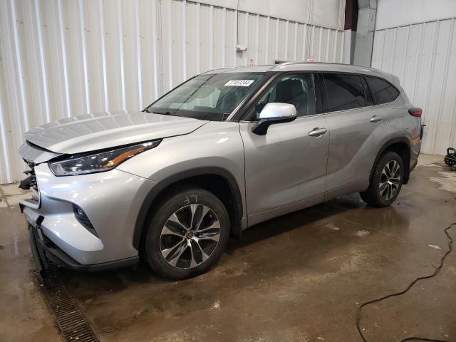 Obraz 1 z 2021 TOYOTA HIGHLANDER XLE 2021 z VIN 5TDGZRBH8MS546754