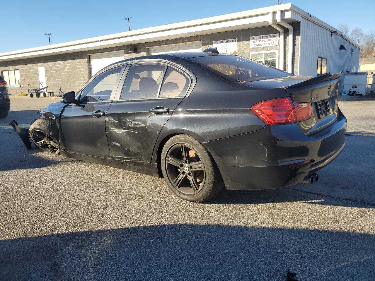Obraz 2 z 2013 BMW 328 XI 2013 z VIN WBA3B3C53DF531421