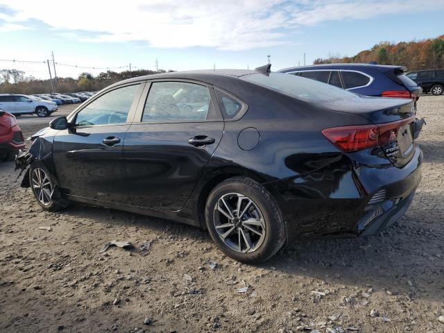 Изображение 2 2023 KIA FORTE LX 2023 с VIN 3KPF24AD5PE544105
