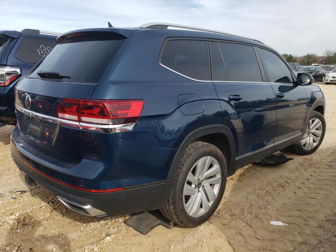 Image 3 of 2021 VOLKSWAGEN ATLAS SEL 2021 with VIN 1V2ER2CA7MC529833