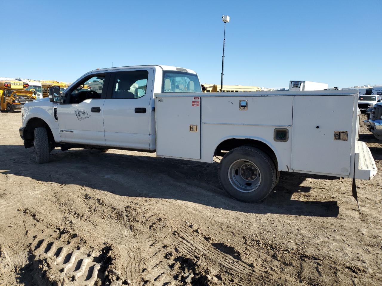 Image 2 of 2019 FORD F350 SUPER DUTY 2019 with VIN 1FD8W3HT8KED42296
