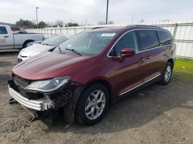 Image 1 of 2018 CHRYSLER PACIFICA TOURING L 2018 with VIN 2C4RC1BG3JR115472