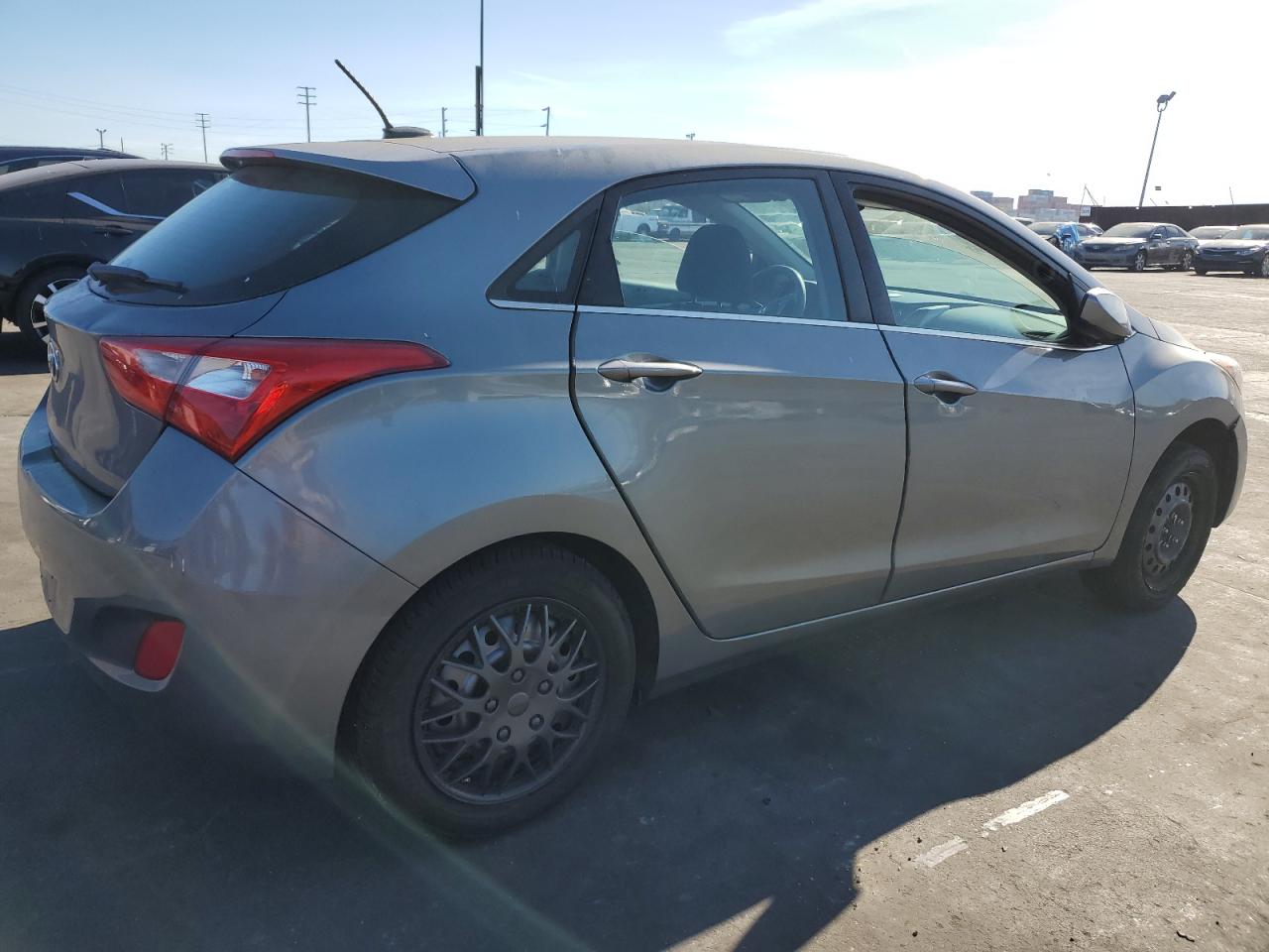 Obraz 3 z 2017 HYUNDAI ELANTRA GT  2017 z VIN KMHD35LH3HU377199