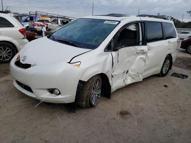 Obraz 1 z 2017 TOYOTA SIENNA XLE 2017 z VIN 5TDYZ3DC7HS822737