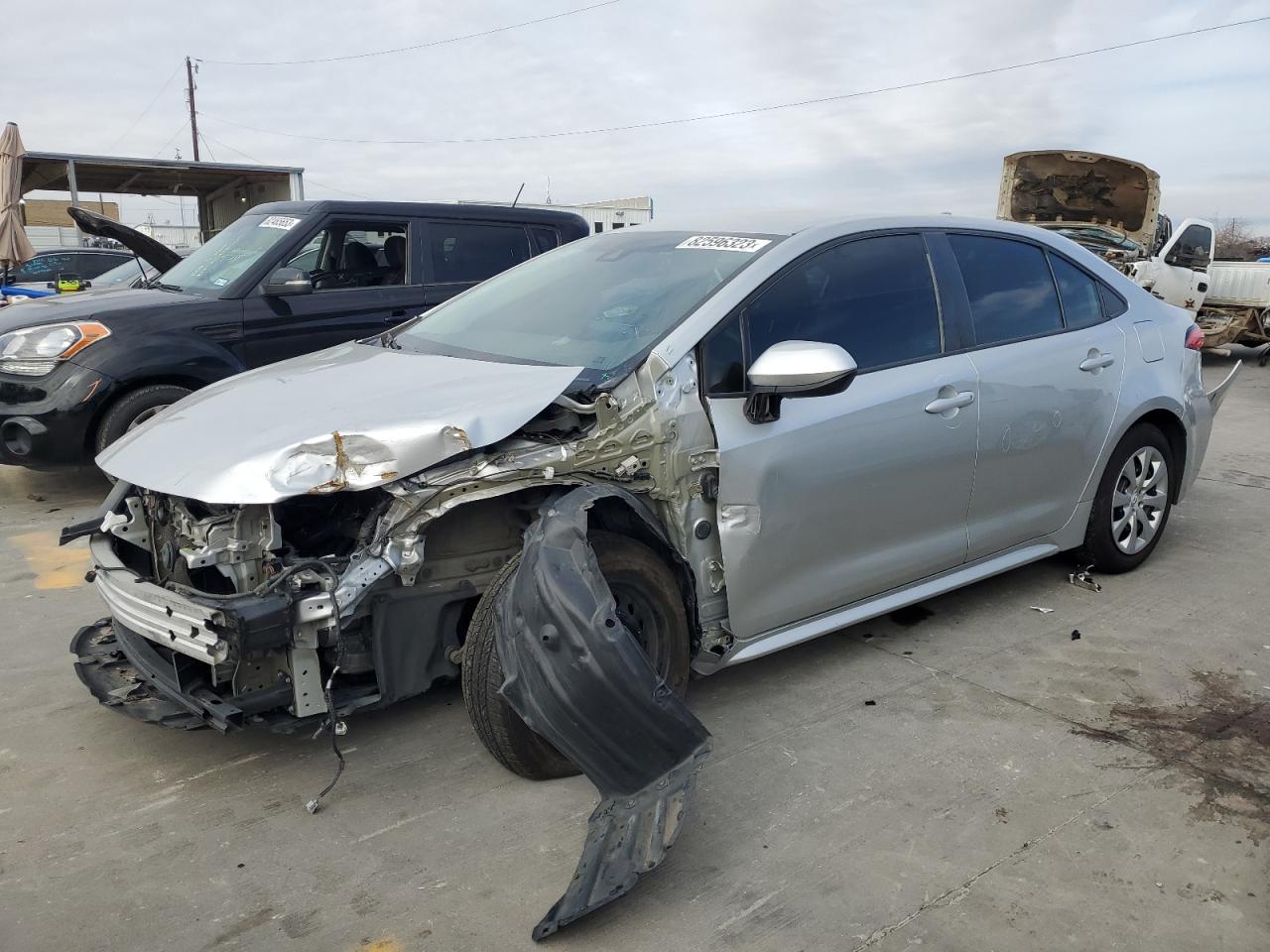 Image 1 of 2020 TOYOTA COROLLA LE 2020 with VIN 5YFEPRAE5LP020707
