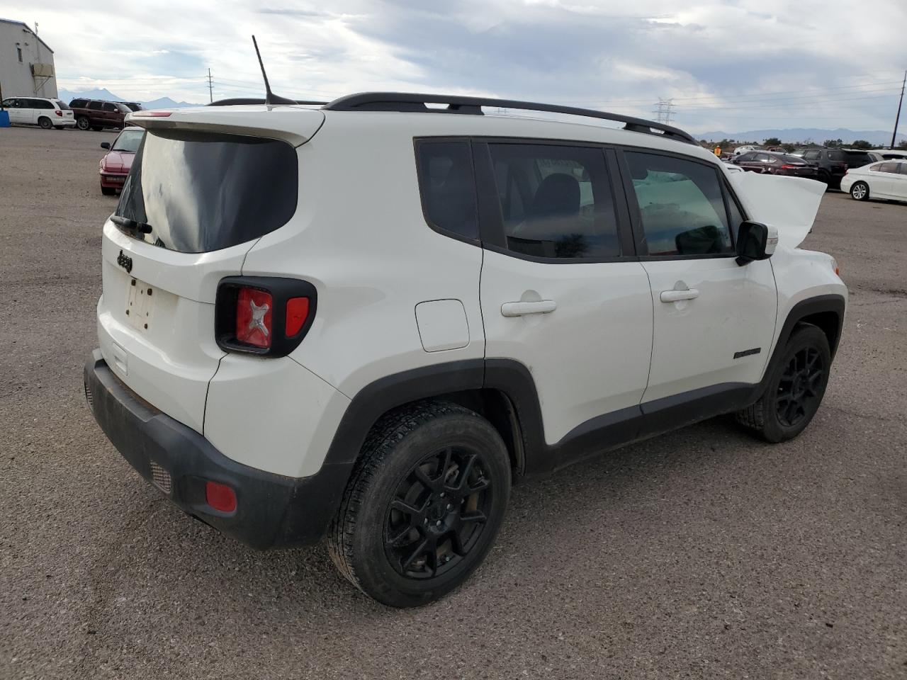 Image 3 of 2020 JEEP RENEGADE LATITUDE 2020 with VIN ZACNJABB0LPL47699