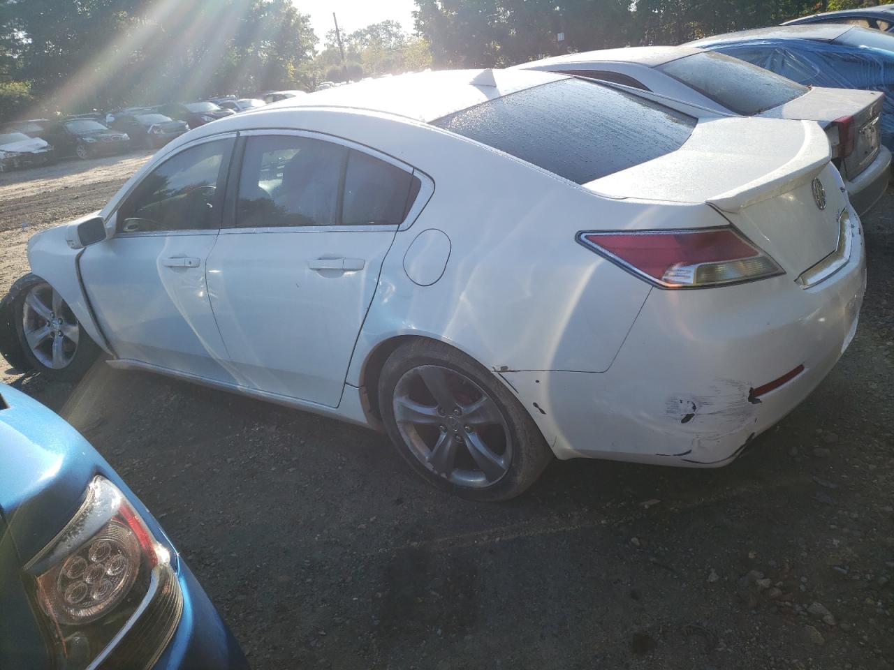 Изображение 2 Acura Tl 2013 с VIN 19UUA9F26DA001831