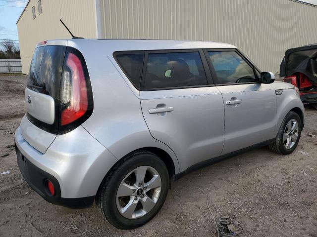 Obraz 3 z 2017 KIA SOUL  2017 z VIN KNDJN2A23H7449645