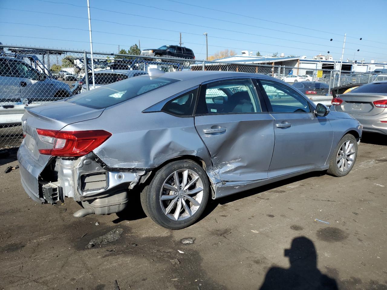 Изображение 3 2021 HONDA ACCORD LX 2021 с VIN 1HGCV1F18MA072859