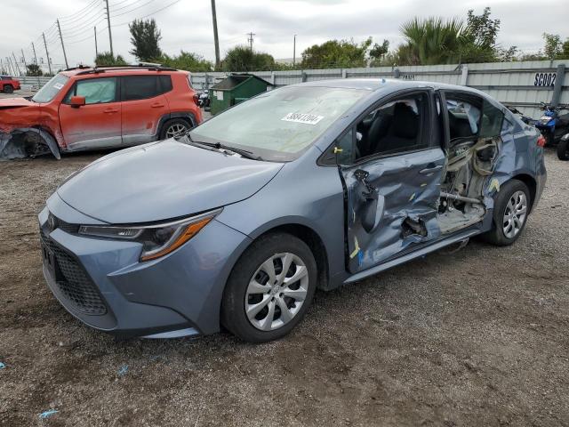 Image 1 of 2022 TOYOTA COROLLA LE 2022 with VIN 5YFEPMAE6NP321556