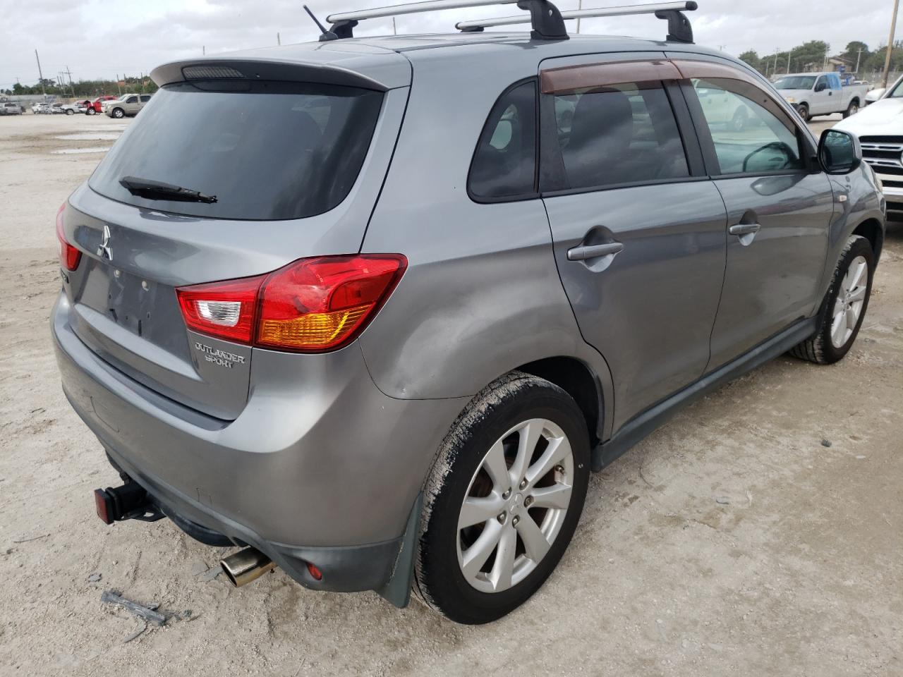 Изображение 3 2014 MITSUBISHI OUTLANDER SPORT ES 2014 с VIN 4A4AP3AU0EE012896