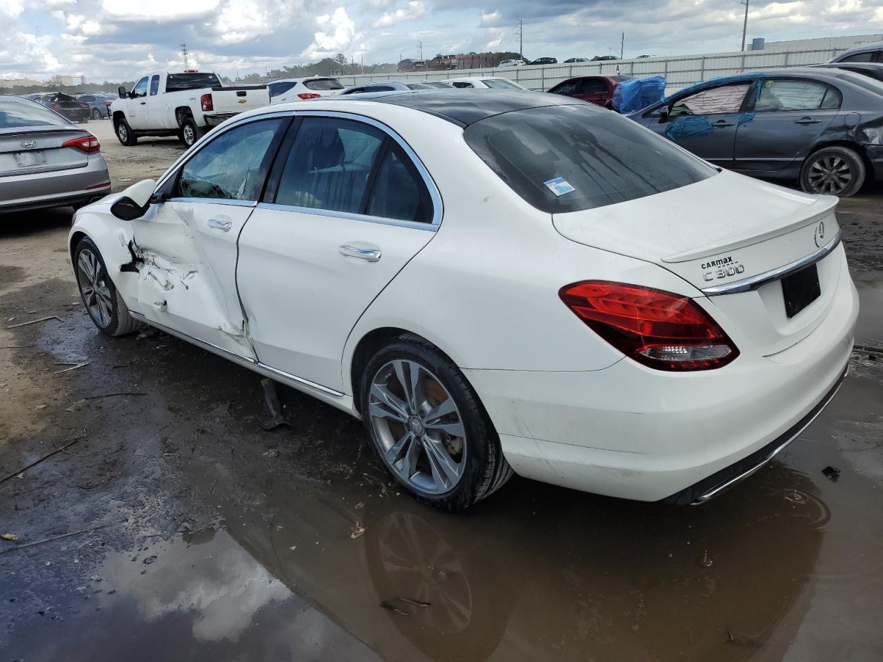 Изображение 2 2016 MERCEDES-BENZ C 300 2016 с VIN WDDWF4JB7GR147279