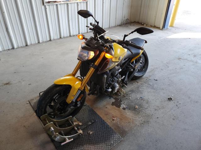 Image 2 of 2015 YAMAHA FZ09  2015 with VIN JYARN33E5FA005078