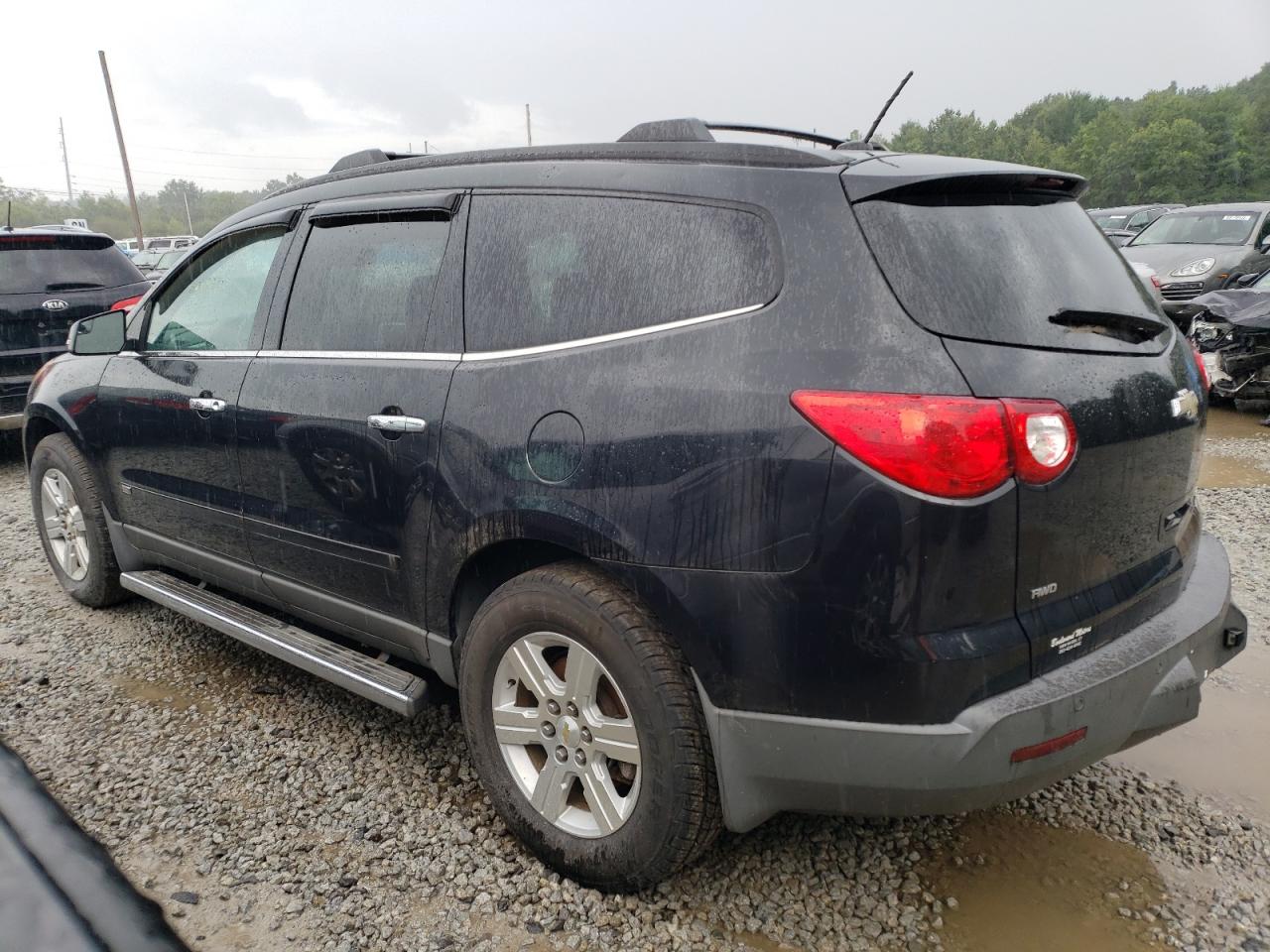 Image 2 of 2010 CHEVROLET TRAVERSE LT 2010 with VIN 1GNLVGED5AJ267026