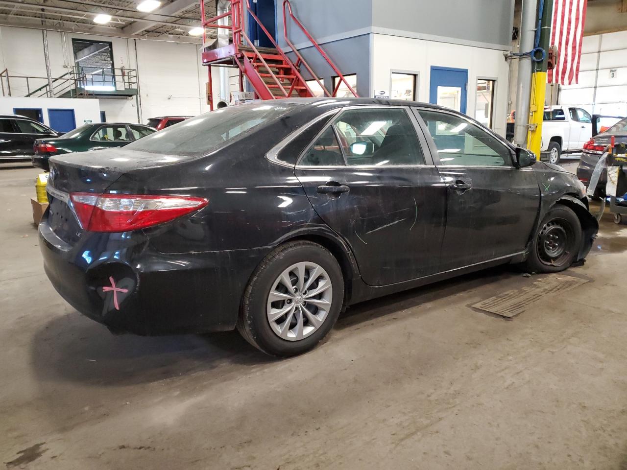 Obraz 3 z 2017 TOYOTA CAMRY LE 2017 z VIN 4T1BF1FK1HU432618