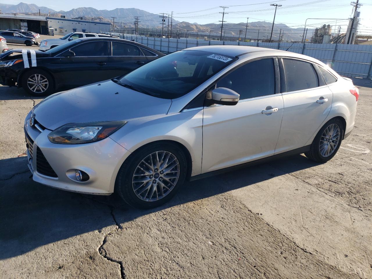 Изображение 1 2014 FORD FOCUS TITANIUM 2014 с VIN 1FADP3J20EL198959