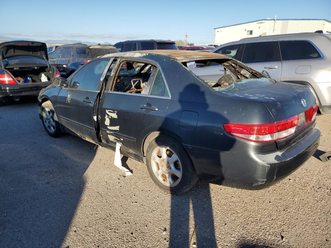Изображение 2 2003 HONDA ACCORD EX 2003 с VIN 1HGCM66563A075860