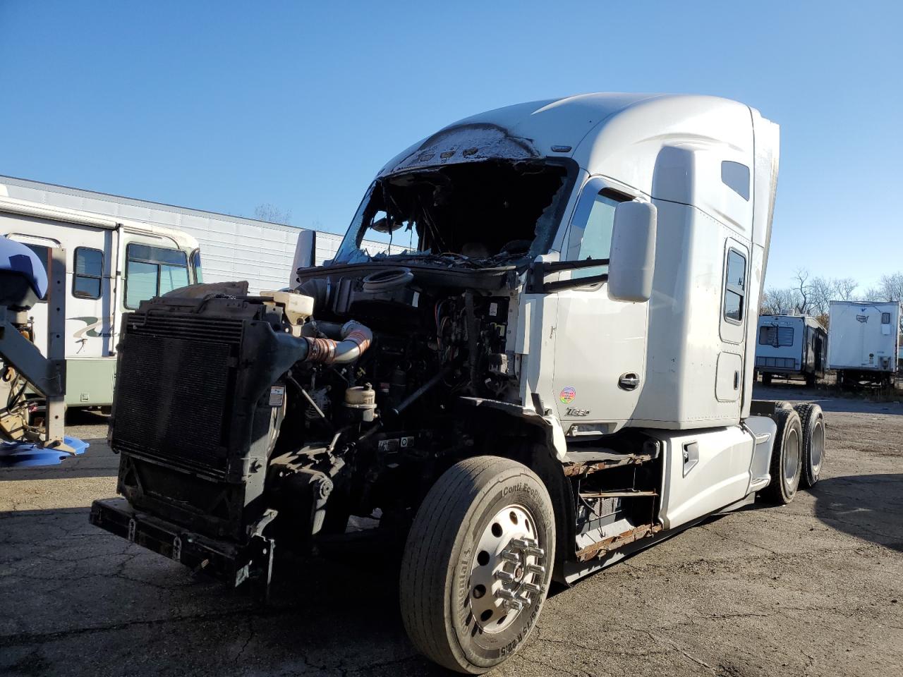 Image 2 of 2015 KENWORTH CONSTRUCTION T680 2015 with VIN 1XKYDP9X5FJ440285