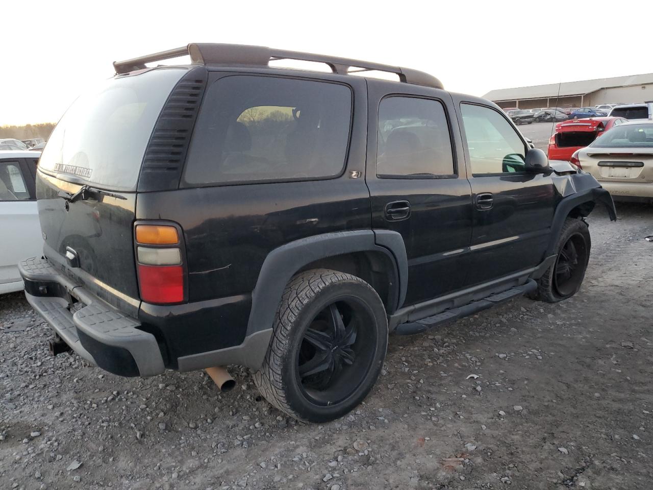 Изображение 3 2004 CHEVROLET TAHOE K1500 2004 с VIN 1GNEK13Z74R307643