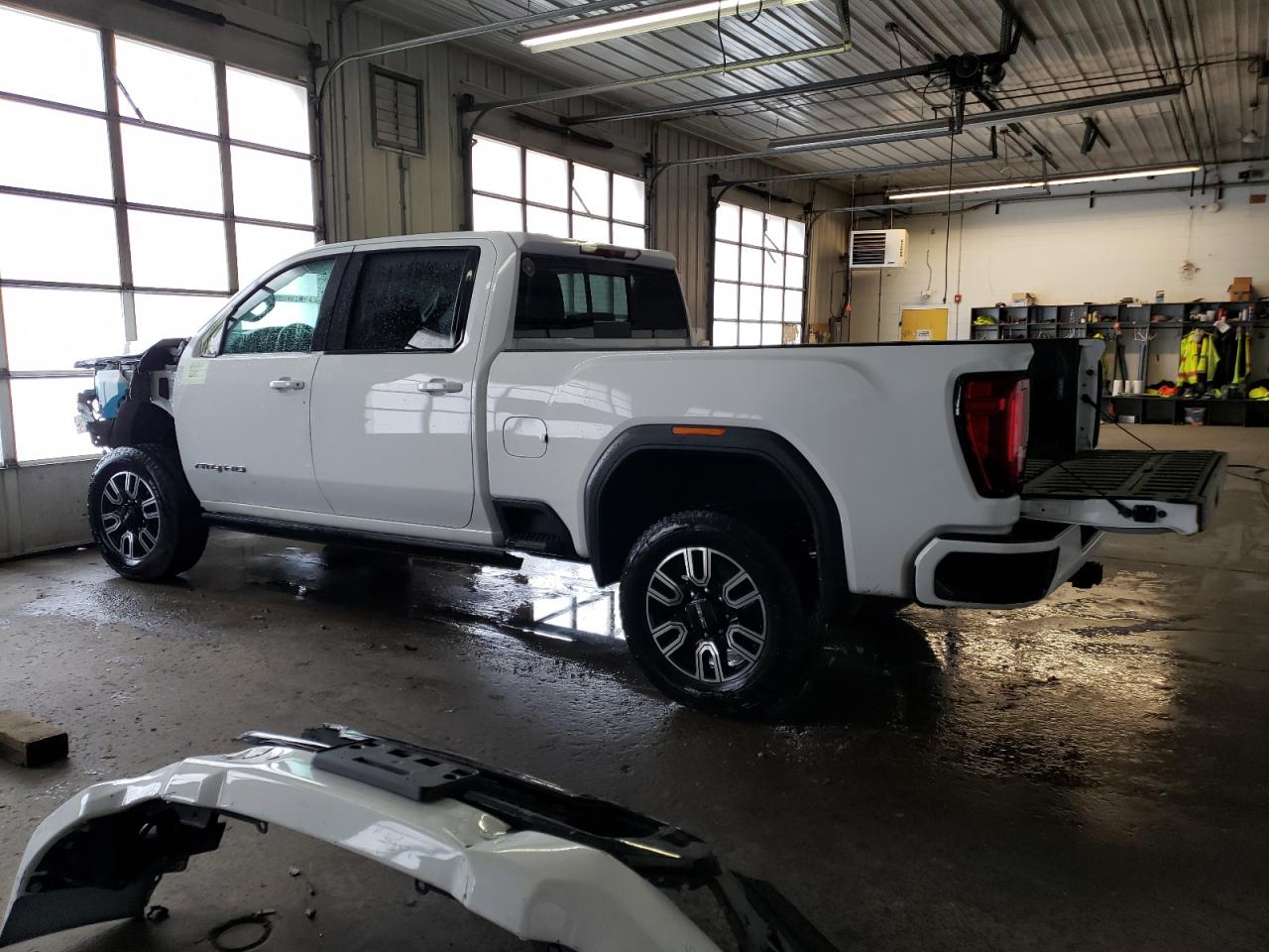 Image 2 of 2022 GMC SIERRA K3500 AT4 2022 with VIN 1GT49VE76NF163976