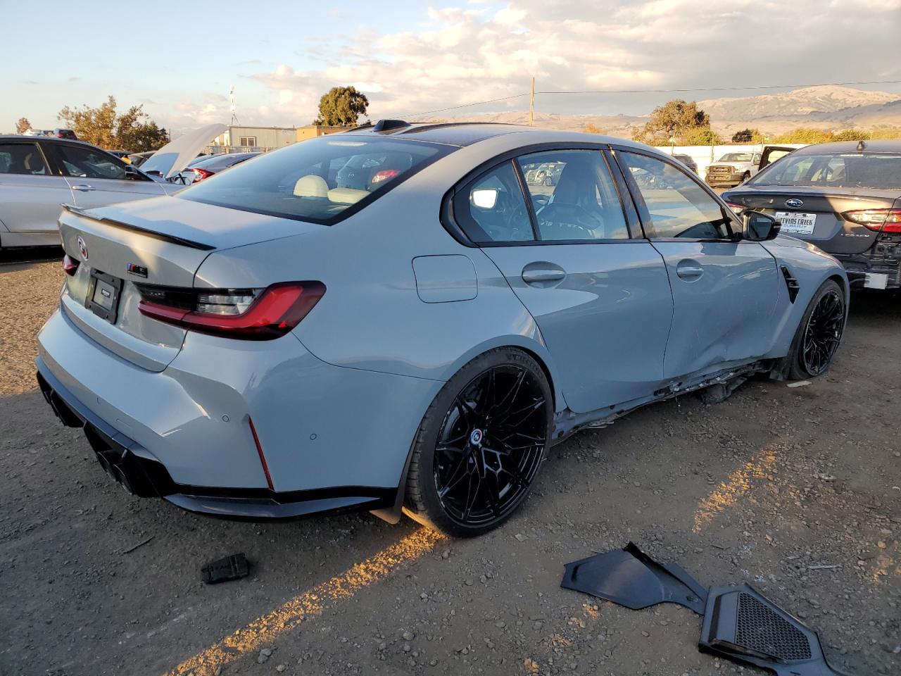 Obraz 3 z 2023 BMW M3 COMPETITION 2023 z VIN WBS43AY01PFN44056