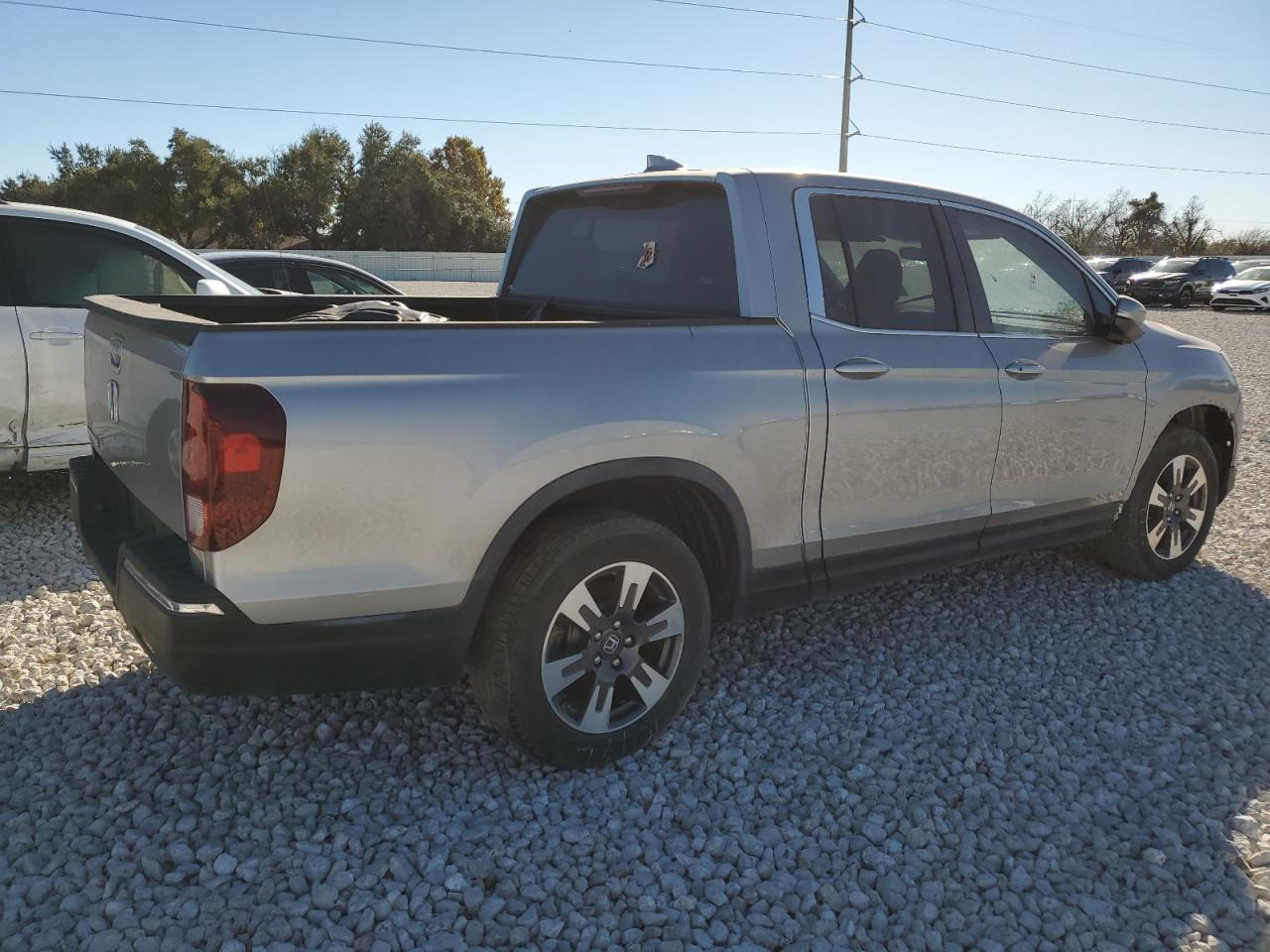 Изображение 3 2017 HONDA RIDGELINE RTL 2017 с VIN 5FPYK2F54HB006447